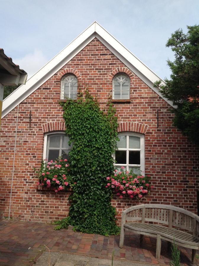 Klaassen- Ferienhaus Up Warf Emden Bagian luar foto