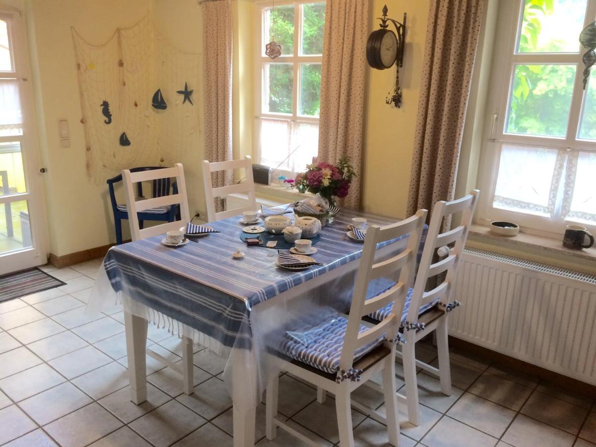Klaassen- Ferienhaus Up Warf Emden Bagian luar foto